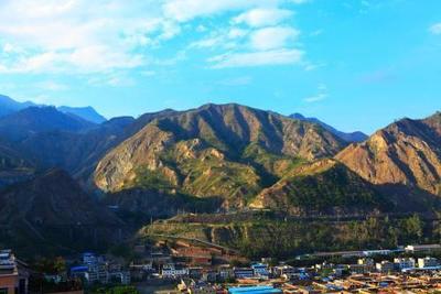 国内这座城市以花来命名,风景非常美丽,还美食丰富,就位于四川